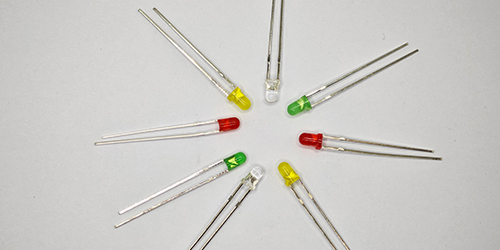 红外对管工作原理：从发射到接收的准确对接