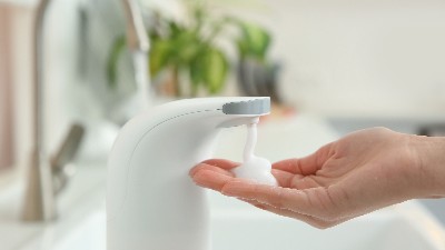 接近距离传感器在洗手液机上的作用