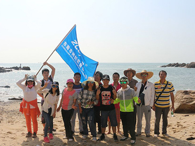 洲创-员工旅游合影